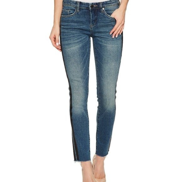 Blank NYC Women's Cropped Skinny Classique Metallic Side Stripes Jeans  Size 26 - Picture 2 of 13